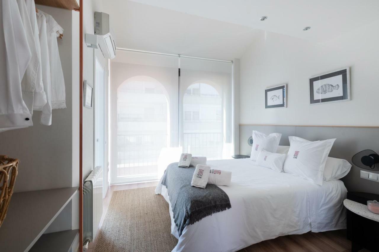Apartamento Petit Luxe Tobella Dreta Terrassa Exterior foto
