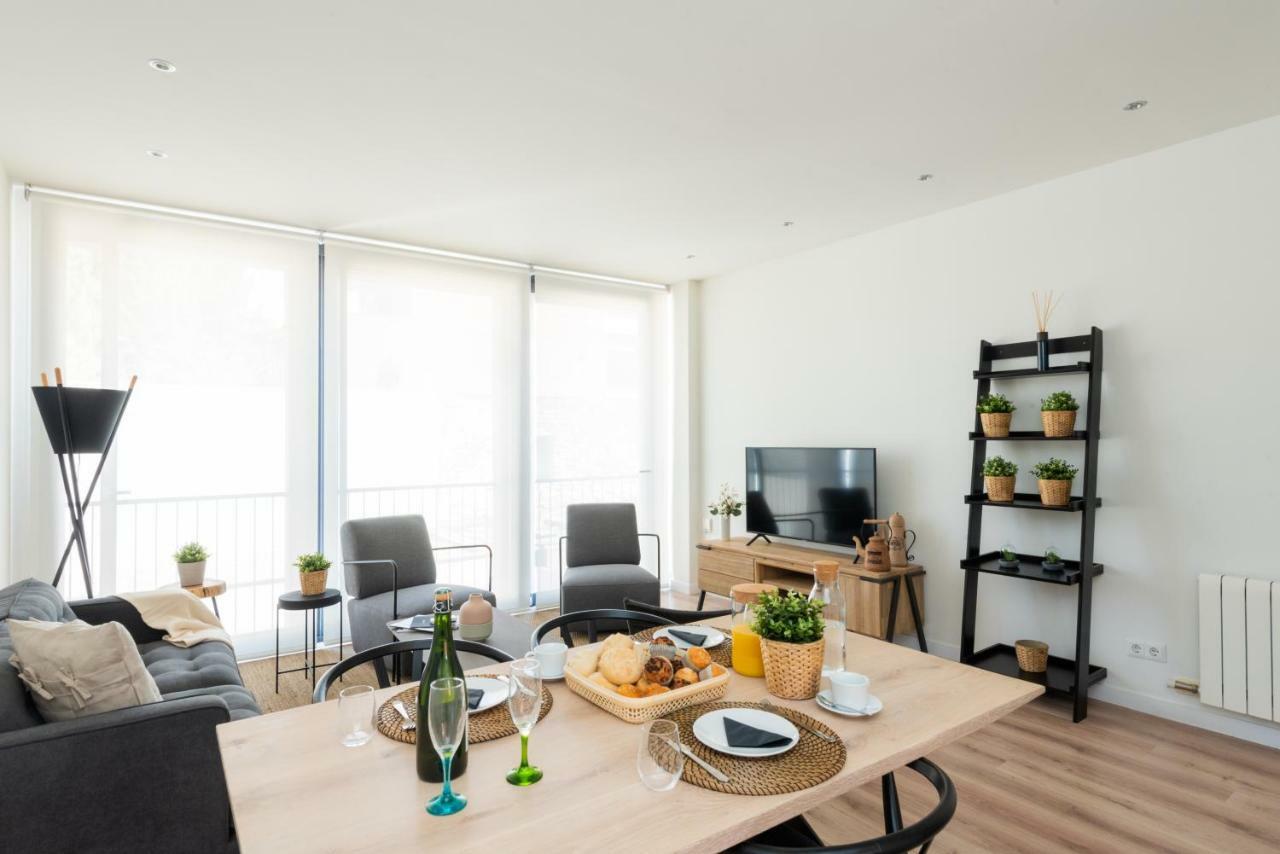 Apartamento Petit Luxe Tobella Dreta Terrassa Exterior foto